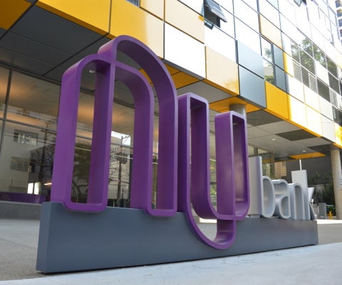 El neobanco Nubank es reconocido como una de las empresas más disruptivas del mundo