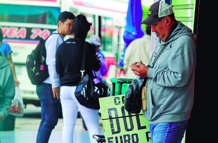 Lo más leído: Dólar paralelo se vende a Bs 15,50 y Bs 16, su escasez eleva su cotización
