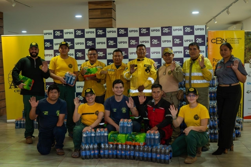 CBN realiza una nueva donación de bebidas a los bomberos 