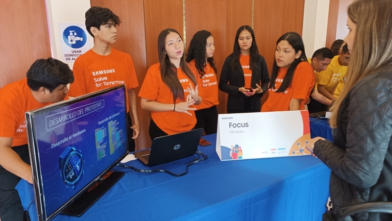 Diez proyectos estudiantiles finalistas de Solve for Tomorrow Bolivia
