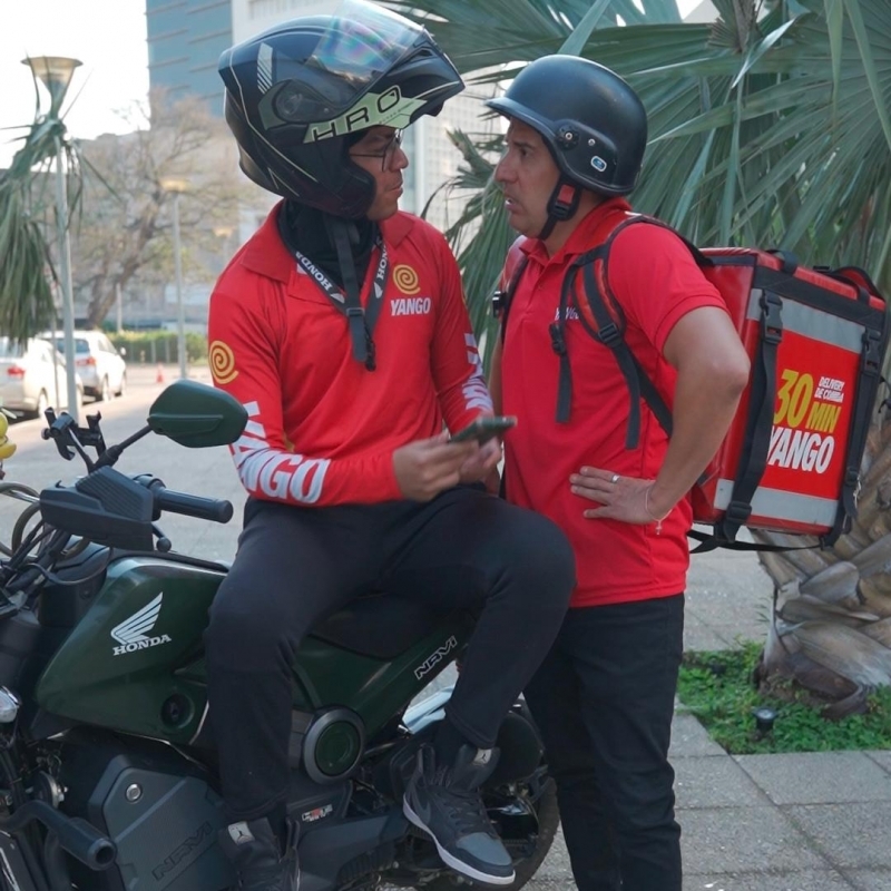 Un día sobre dos ruedas, Oliver Montoya prueba el lado humano del delivery