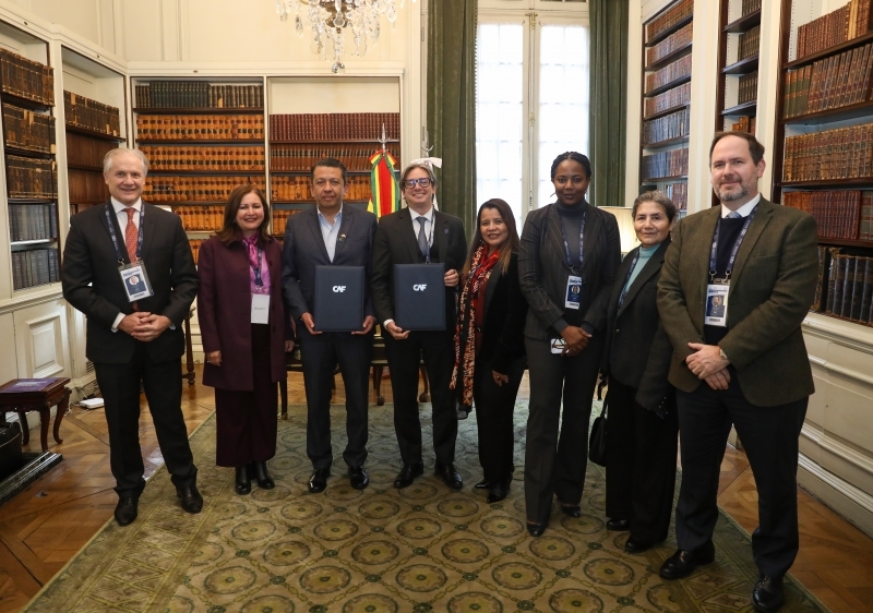 CAF firmó acuerdo de cooperación con Bolivia para integración al MERCOSUR CAF firmó acuerdo de cooperación con Bolivia para integración al MERCOSUR